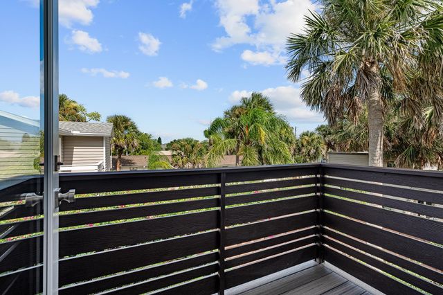 327 Minorca Ave, St Augustine, FL 32080