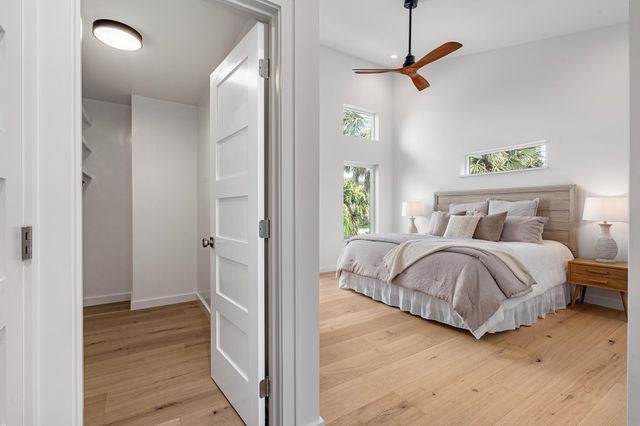 327 Minorca Ave, St Augustine, FL 32080