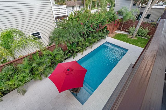 327 Minorca Ave, St Augustine, FL 32080