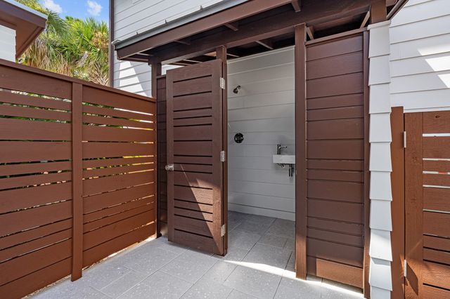 327 Minorca Ave, St Augustine, FL 32080