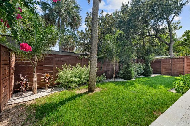 327 Minorca Ave, St Augustine, FL 32080