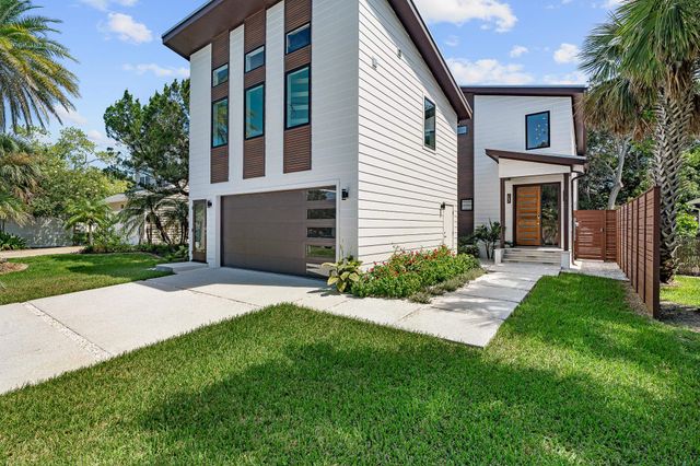 327 Minorca Ave, St Augustine, FL 32080