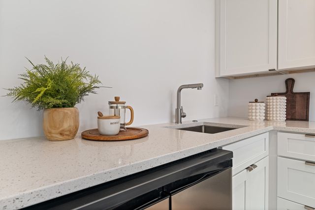 327 Minorca Ave, St Augustine, FL 32080