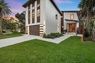 327 Minorca Ave, St Augustine, FL 32080