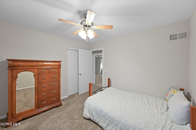 3789 Linden Green Drive, Toledo, OH 43614