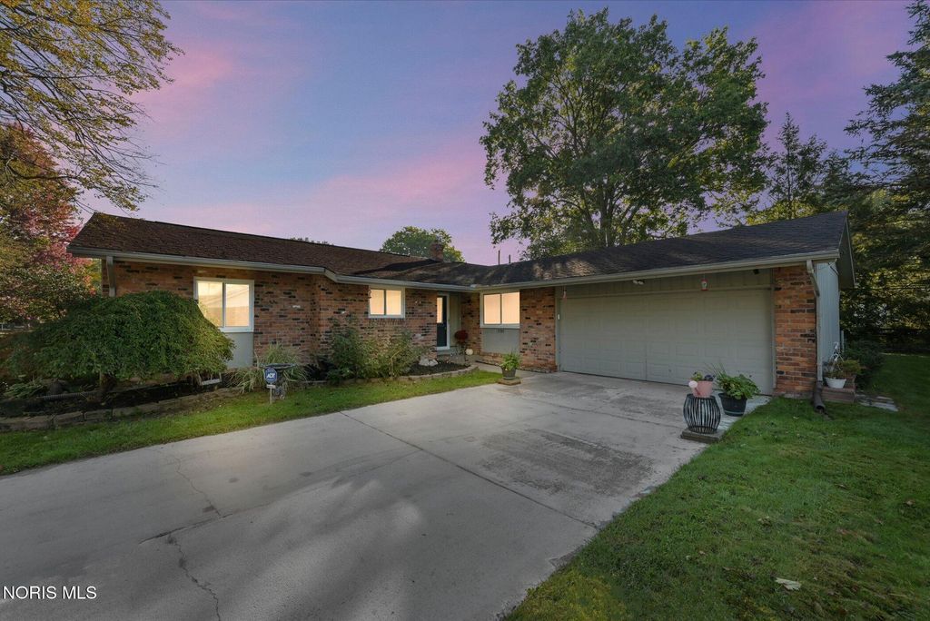 3789 Linden Green Drive, Toledo, OH 43614