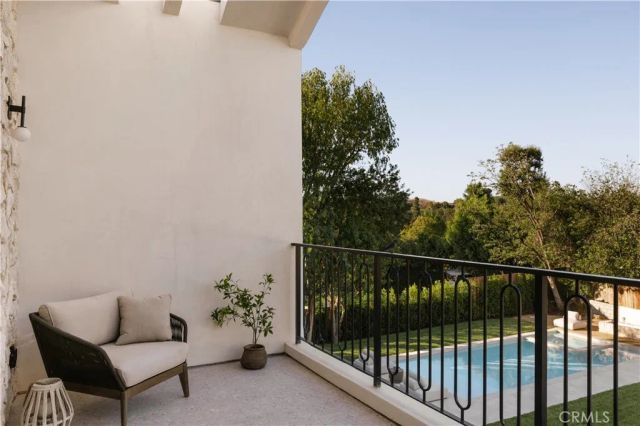 4744 Vista De Oro Avenue, Woodland Hills, CA 91364