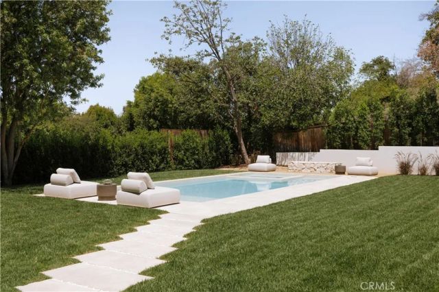 4744 Vista De Oro Avenue, Woodland Hills, CA 91364