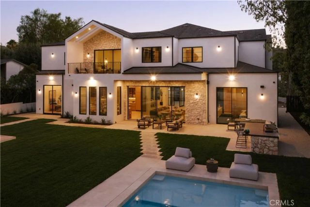 4744 Vista De Oro Avenue, Woodland Hills, CA 91364
