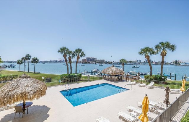 650 ISLAND WAY 106, Clearwater Beach, FL 33767