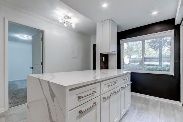 650 ISLAND WAY 106, Clearwater Beach, FL 33767