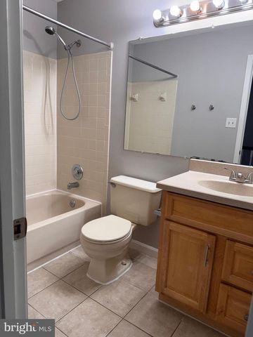 11553 HILL MEADE, Woodbridge, VA 22192