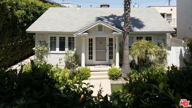 1047 9th Street, Santa Monica, CA 90403