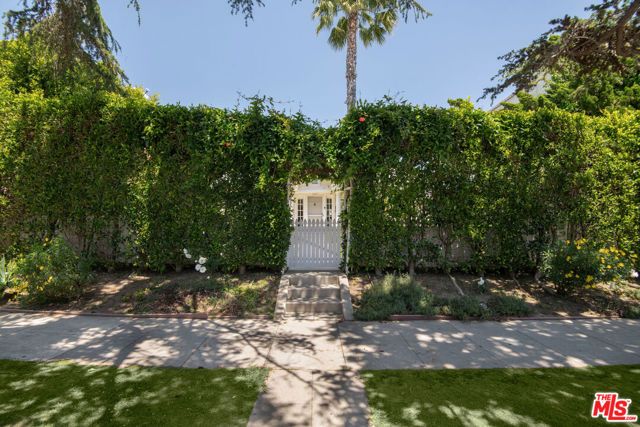 1047 9th Street, Santa Monica, CA 90403