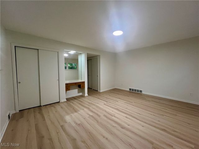 2331 Milton Road, University Heights, OH 44118