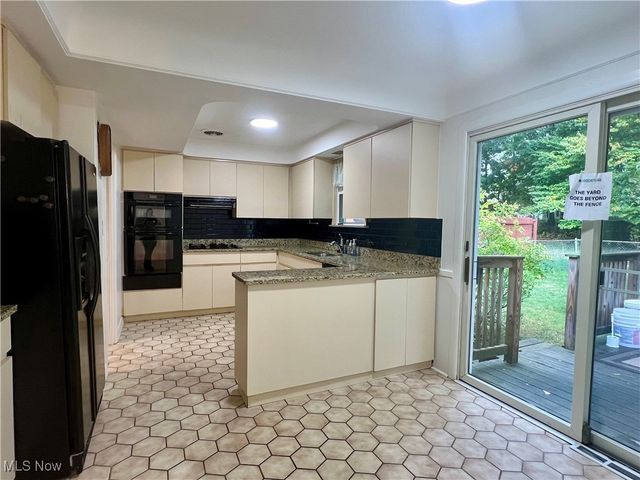 2331 Milton Road, University Heights, OH 44118