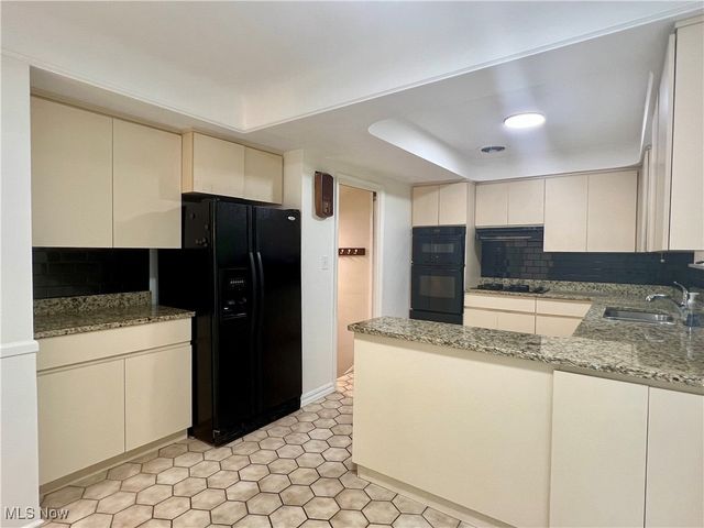 2331 Milton Road, University Heights, OH 44118