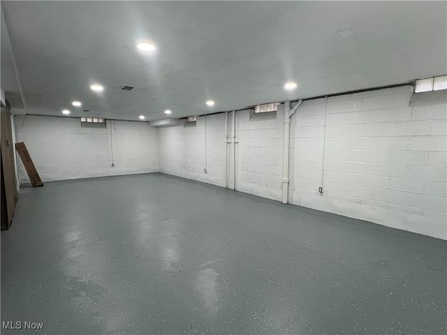 2331 Milton Road, University Heights, OH 44118