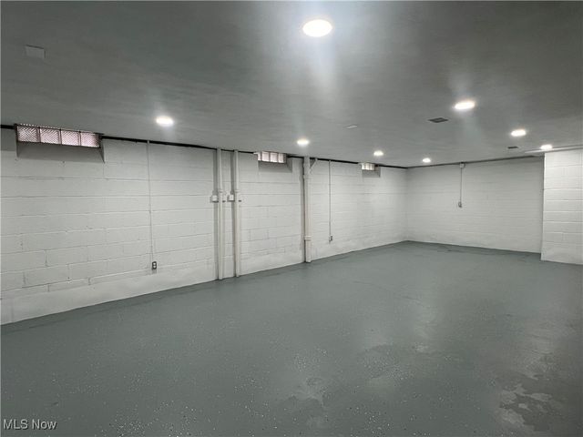 2331 Milton Road, University Heights, OH 44118