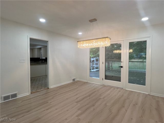 2331 Milton Road, University Heights, OH 44118