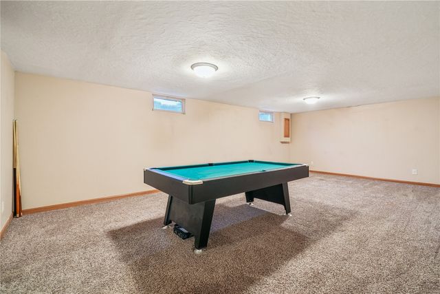 172 NW Sunrise, Cedar Rapids, IA 52405