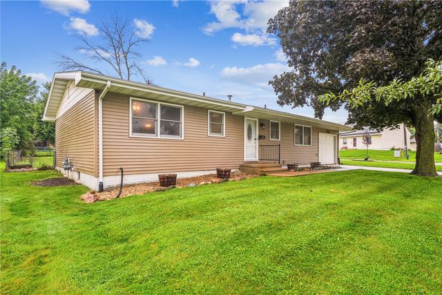 172 NW Sunrise, Cedar Rapids, IA 52405