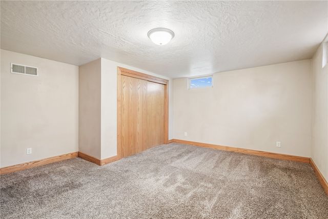 172 NW Sunrise, Cedar Rapids, IA 52405