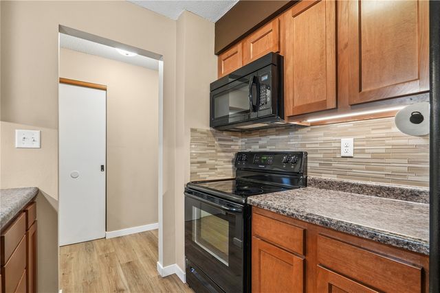 172 NW Sunrise, Cedar Rapids, IA 52405