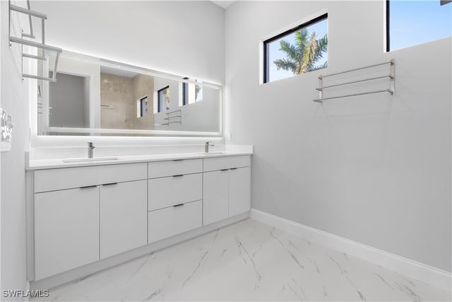 2848 NW 3rd TER, Cape Coral, FL 33993