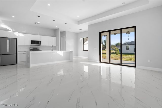 2848 NW 3rd TER, Cape Coral, FL 33993