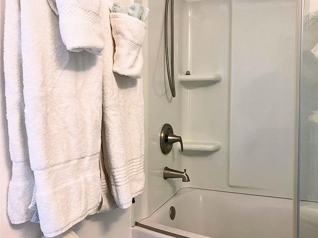 20921 HAULOVER COVE F14, Lutz, FL 33558