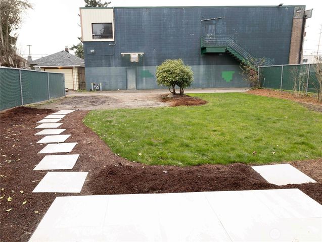 917 McKenzie Avenue, Bremerton, WA 98337