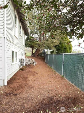 917 McKenzie Avenue, Bremerton, WA 98337