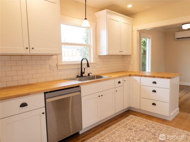 917 McKenzie Avenue, Bremerton, WA 98337