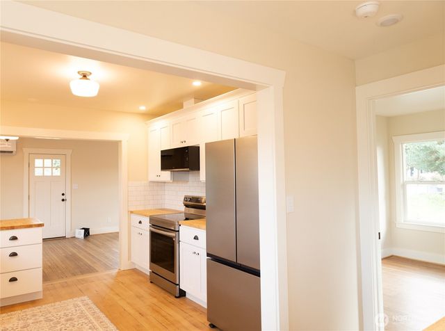 917 McKenzie Avenue, Bremerton, WA 98337