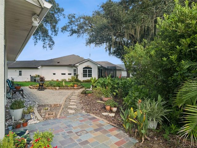 5401 ESSEX COURT, Leesburg, FL 34748