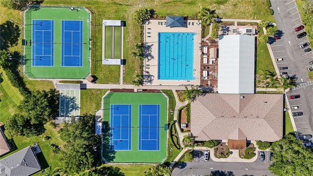 5401 ESSEX COURT, Leesburg, FL 34748