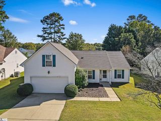 681 Thornbird Circle, Boiling Springs, SC 29316