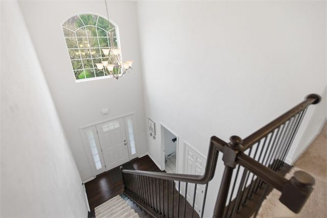 2547 Forest Brook Dr, Upper St Clair, PA 15241