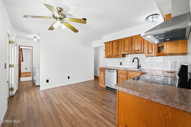4210 Stock Avenue, Toledo, OH 43623