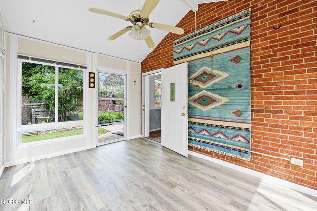 4210 Stock Avenue, Toledo, OH 43623