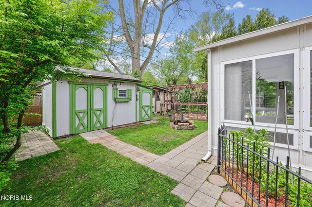 4210 Stock Avenue, Toledo, OH 43623