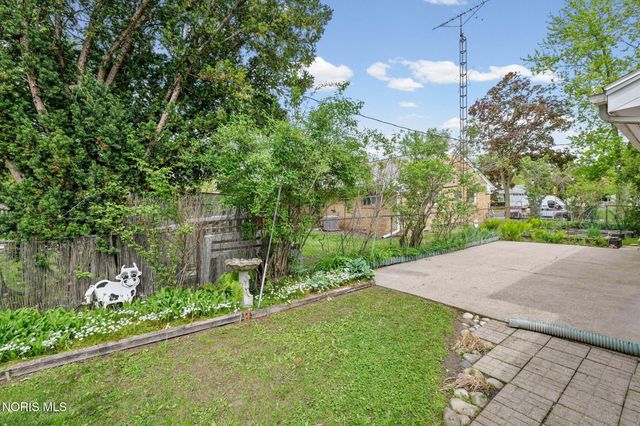 4210 Stock Avenue, Toledo, OH 43623