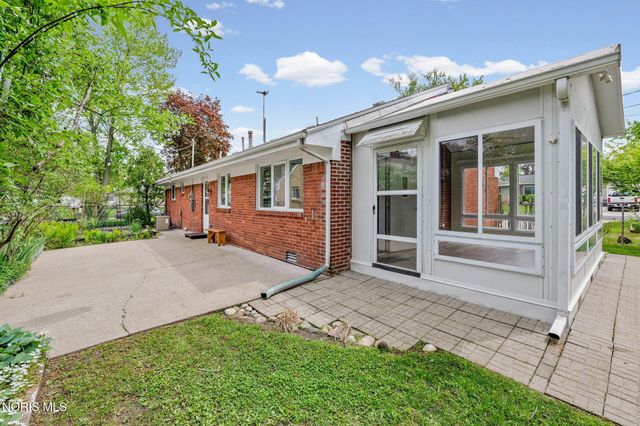 4210 Stock Avenue, Toledo, OH 43623