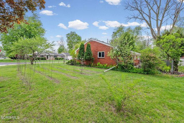 4210 Stock Avenue, Toledo, OH 43623