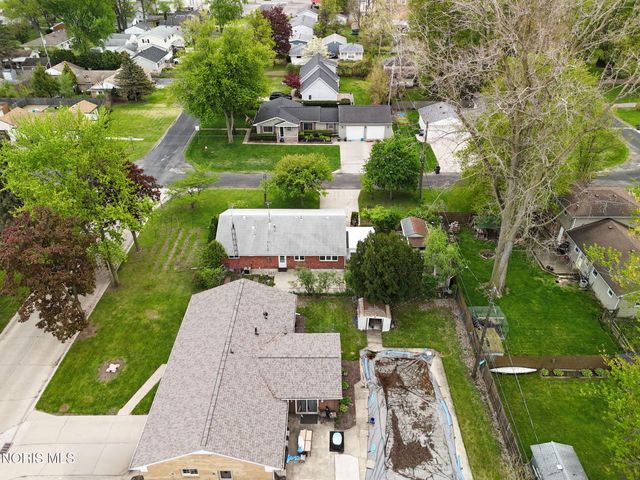 4210 Stock Avenue, Toledo, OH 43623