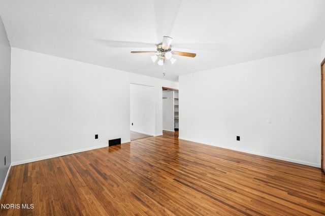 4210 Stock Avenue, Toledo, OH 43623