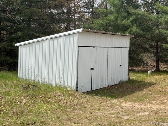 11245 Cedar Road, Lake, MI 48632
