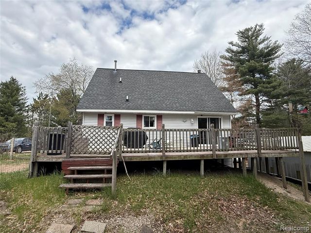 11245 Cedar Road, Lake, MI 48632