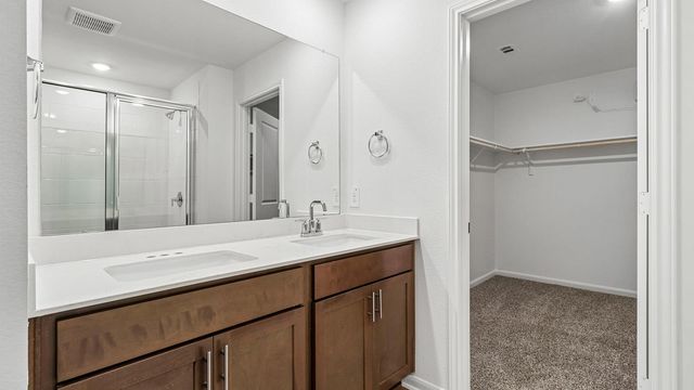 25529 Farmers Crop LN, Elgin, TX 78621